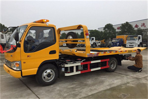 平遥哪里有拖车服务