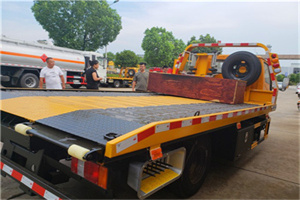 平遥附近拖车电话号码服务