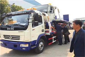 平遥汽车道路救援拖车价格